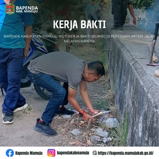 BAPENDA KABUPATEN MAMUJU IKUTI KERJA BAKTI (KURVE) DI PERTIGAAN ARTERI JALAN NELAYAN KAREMA