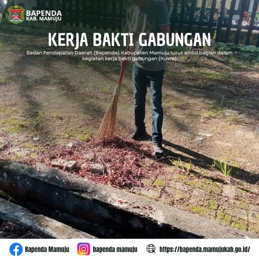 Bapenda Kabupaten Mamuju turut ambil bagian dalam kegiatan kerja bakti gabungan