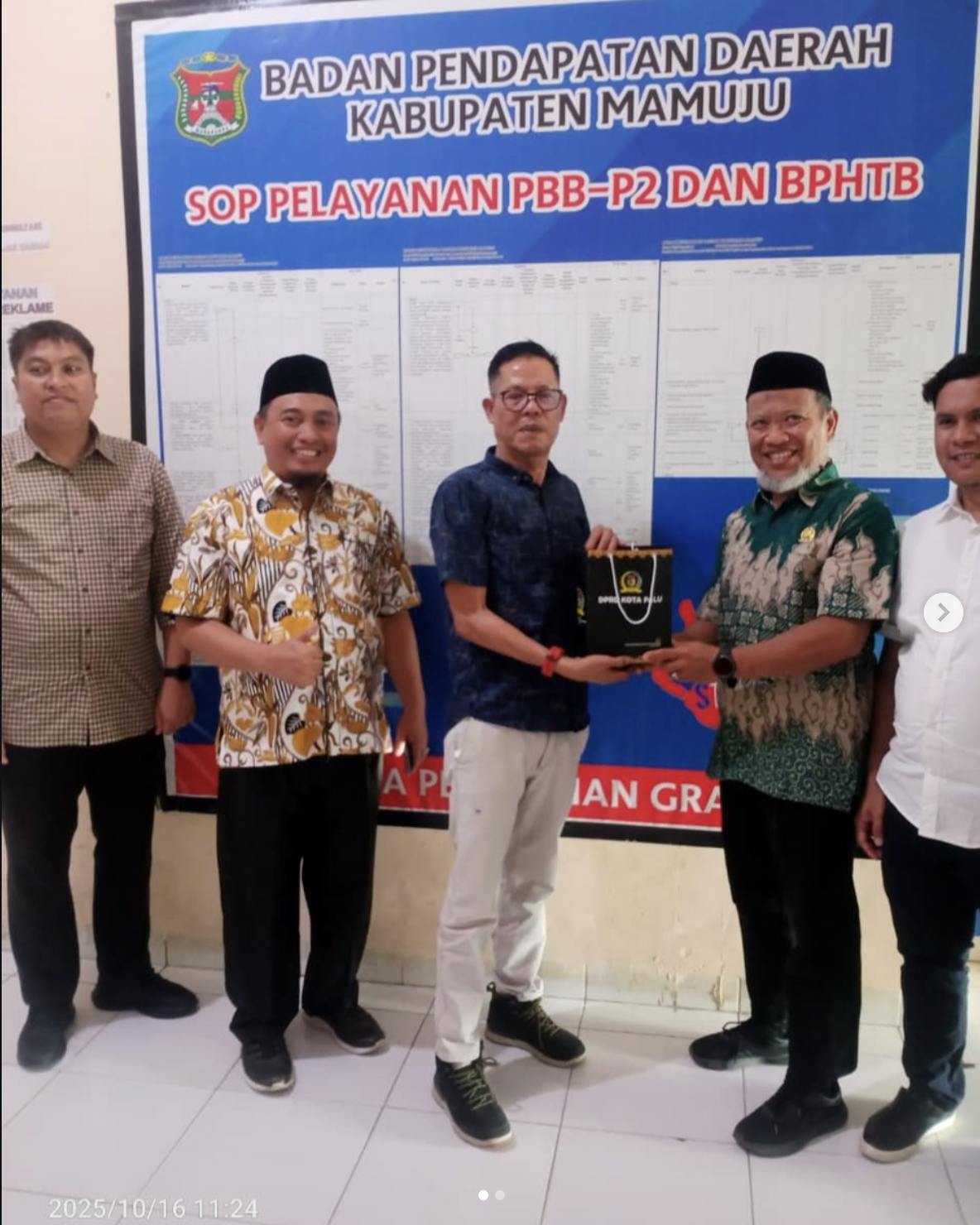 unjungan kerja dari Dewan Perwakilan Rakyat Daerah (DPRD) Kota Palu, Provinsi Sulawesi Tengah, dalam rangka koordinasi dan studi terkait pelaksanaan Pajak Sarang Burung Walet di Kabupaten Mamuju. thumbnail