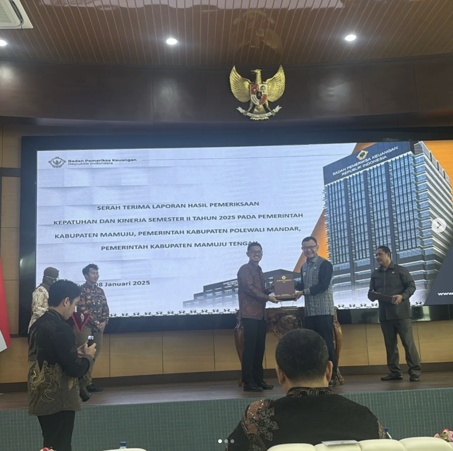 Penyerahan LHP Kinerja Tematik dan Kepatuhan Semester II Tahun 2025 thumbnail